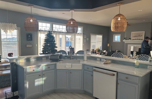 Cape Charles Casa | A newly remodeled spacious home. Private beach, amazng sunsets in Cape Charles.