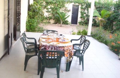 Saly Niakhniakhal Villa | Una villa de aire Niakh Niakhal Saly acondicionado y playa confortable a precios razonables