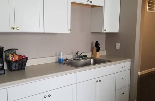 Near Eastside Apartamento | ✨A Nice apt. in Downtown Indianapolis w/free wifi✨
