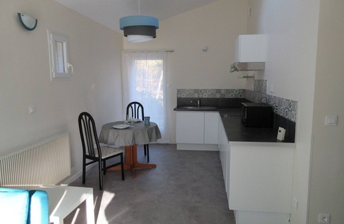 Le Barroux Apartamento | A nice gite in a pleasant and calm guest house at le Barroux - Provence