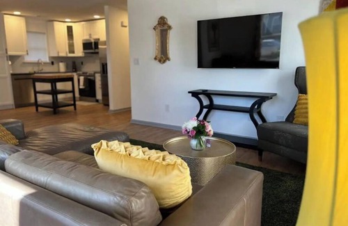 Indianapolis Casa | A One Level, 4BR Delite Amazing Great Room