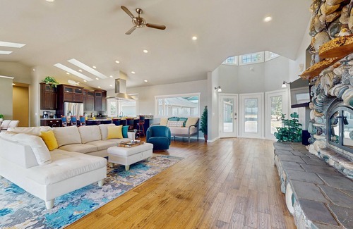 Camano Island Casa | A panoramic Pacific Northwest retreat with unforgettable views