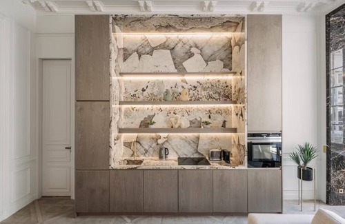 Saint-Germain-l'Auxerrois Apartamento | A Parisian Reverie: The Ultimate Luxe Escape Beside the Tuileries & Louvre