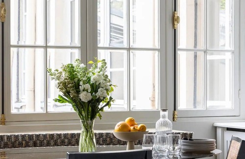 Saint-Germain-l'Auxerrois Apartamento | A Parisian Reverie: The Ultimate Luxe Escape Beside the Tuileries & Louvre