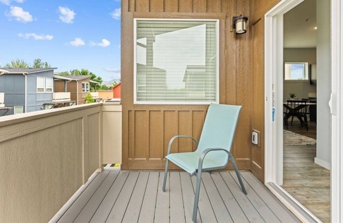 Boise Villa | A park-like setting in this BRAND NEW build near the river