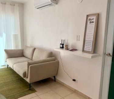 Hato Rey Casa | A pasos de todo con estilo y paz
