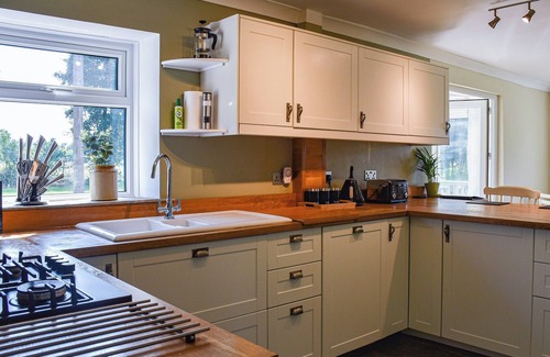 Gowerton Cabaña | Alojamiento de 2 habitaciones en Gowerton, near Swansea