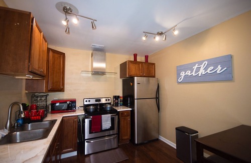 Oxford Casa | A Peaceful Hidden Treasure in Oxford, GA Entire 2 bedroom Guesthouse