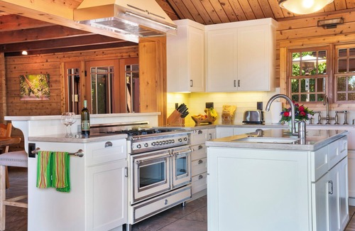 Forestville Casa | A Peaceful Retreat in Wine Country - The Maefield Vineyard House