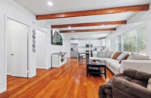 Twain Harte Casa | A pearl in Twain Harte! Cool 2-bedroom house with AC, kitchen, and laundry