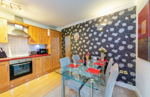 Durham Cabaña | A perfect blend of luxury and convenience, in the heart of historic Durham.