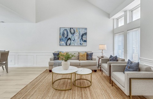 Eastvale Casa | A Perfect Pool House Designed for Family/Friends - Corona, CA