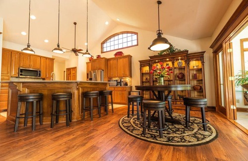Tellico Village Casa | A Pet Friendly Luxury Lakefront Escape