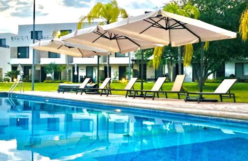 Xochitepec Casa | A pie de Alberca, Parking, Llegada Autonoma, Duermen 12, Pet FRIENDLY