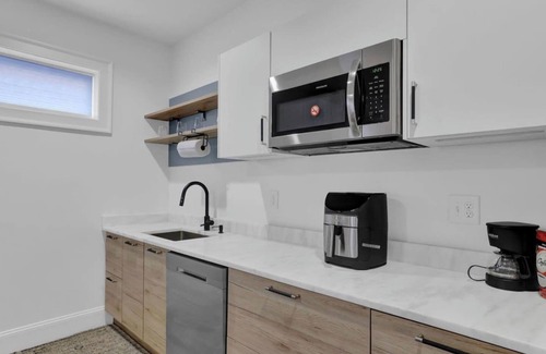 West End Apartamento | A Piece of West End (2BR)