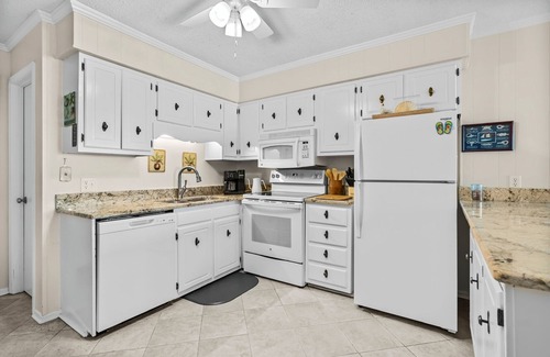 The Dunes Condominio | A Place at the Beach III 1B Shore Drive. First Floor Oceanfront Condo!