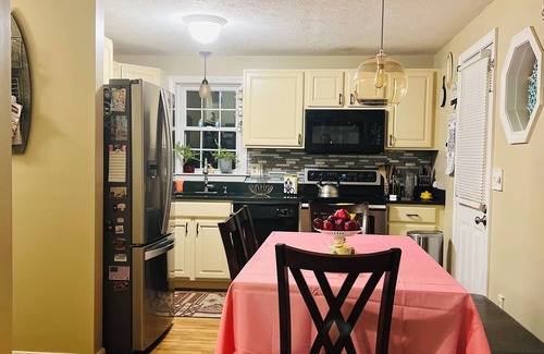 Manomet Casa | A place Near Historic Plymouth & Cape Code