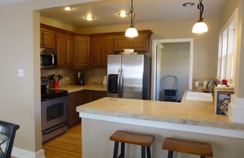 South Park Hill Casa | ¡Un lugar para llamar a casa! Bungalow con encanto situado en el centro de casi todo!