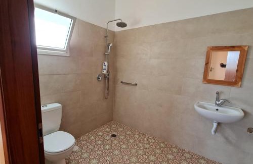 Merhav Am Casa | A Place to Lay Your Head - Gila Orlan