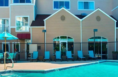 Westborough Casa | A Place You''ll Surely Enjoy! Free Parking, Pets Allowed, Onsite Swimming Pool