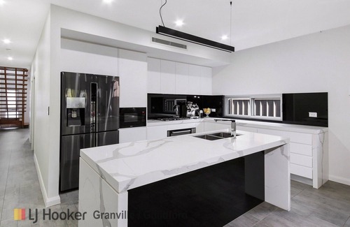 Guildford Casa | A pleasant & sweet 5 bedrooms house