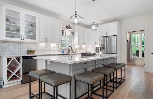 Houston Casa | A Pretty Lady - Pet-friendly