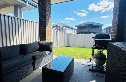 Austral Casa | A Private Ensuite with A/C, Study and TV (Shared House)
