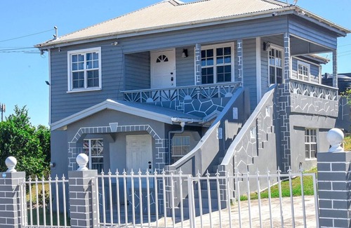 Saint John Parish Casa | A property near capital and beaches.