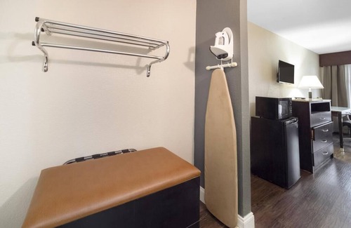 Columbia Casa | Una casa tranquila y cálida con instalaciones completas y transporte conveniente.