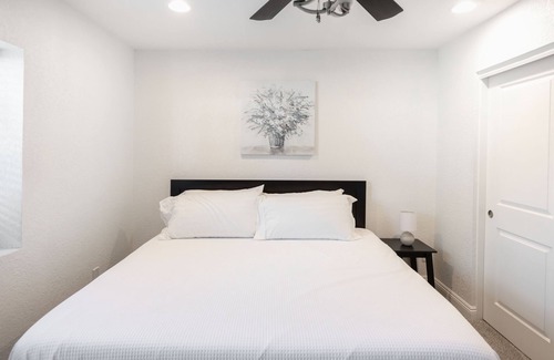 Gilbert Otro | A quiet gem in the heart of town.