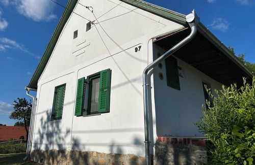 Magyaregregy Otro | A quiet, peaceful and cool guest house in Hungary.