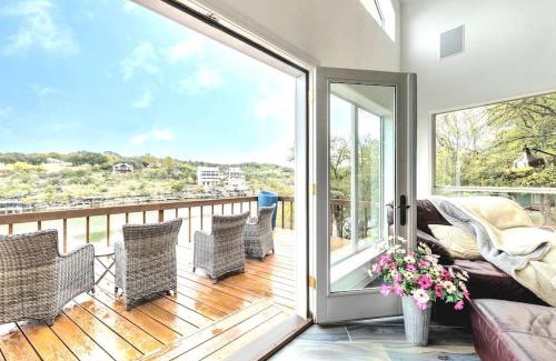 Marble Falls Casa | A Rare Find! - Bright & Gorgeous Lake Home in Marble Falls