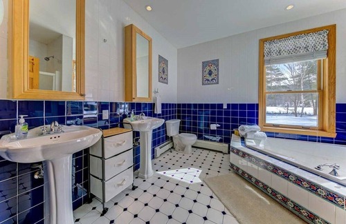 Whitefield Casa | A RARE GEM! Upscale Waterfront - on 211 acres