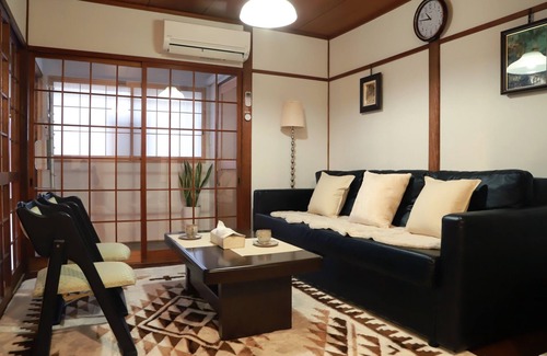 Nishijin Casa | A relaxing guest house with a scent of learning an / Kyoto Kyōto