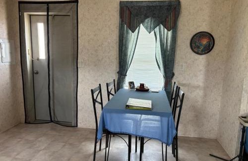 Mojave Desert Casa | A rest after a day in the Death Valley desert