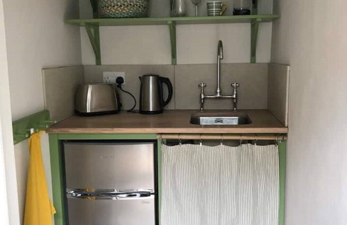 Bedfield Cabaña | a restful, rural retreat in beautiful Suffolk