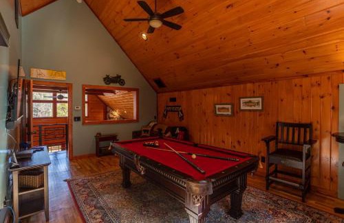 Sugar Grove Casa | A River Mist Walk
