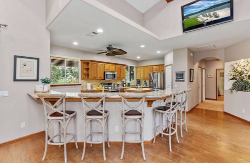 Three Rivers Casa | “A River Runs Through It”- Riverfront 2-home Compound