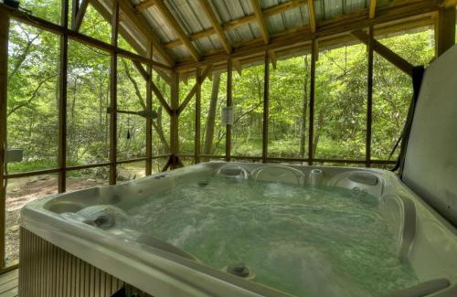 Blue Ridge Casa | A River Runs Through It