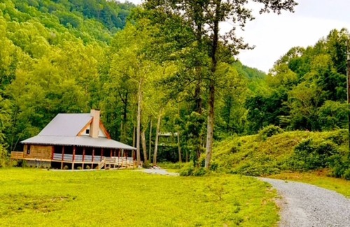 Saluda Cabina | A River Runs Through It.