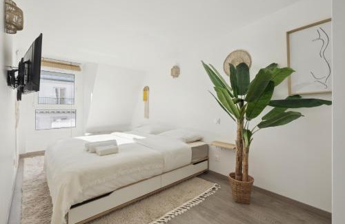 Epinettes Apartamento | A Rooftop in Paris