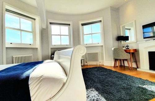 Kemptown Casa | A Room With A View