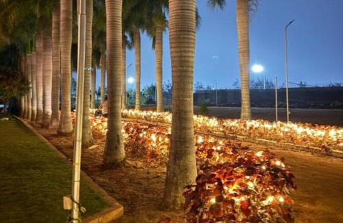 Ibrahimpatan Apartamento | A S R FarmhousePool4BHKBBQBonfireLawn