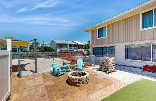 Lower Grand Lagoon Casa | A Sandy Shore