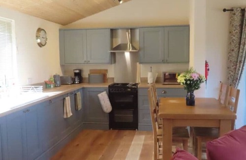 Dulverton Cabina | A secluded log cabin lodge with stunning views.