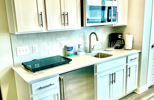 Danville Apartamento | A separate apartment in a house