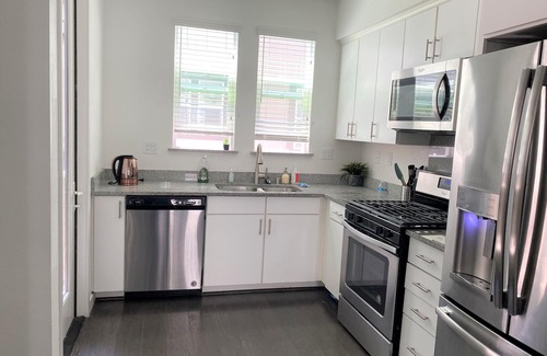 Milpitas Casa | a serene hideaway place near the transit center in the silicon valley