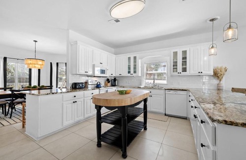 Village of Sugar Beach Casa | A Shore Bett By Stay on 30A, Private Pool, Golf Cart, Bikes