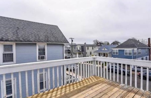 Bradley Beach Casa | A short walk from the beach & down town. A half mile from Asbury Park Boardwalk.