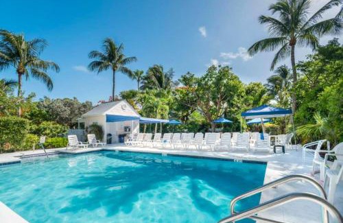 Truman Annex Casa | A Siesta Bay by AvantStay Key West Walkable Gated Community Shared Pool Week Long Stays Only